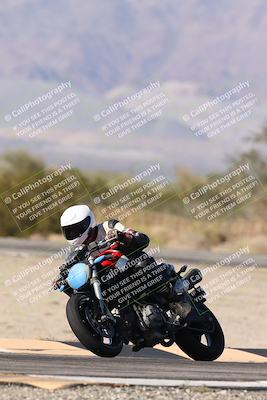 media/Dec-01-2025-Moto Forza (Mon) [[2daa91e15f]]/3-Beginner Group/Session 3 (Turn 3)/